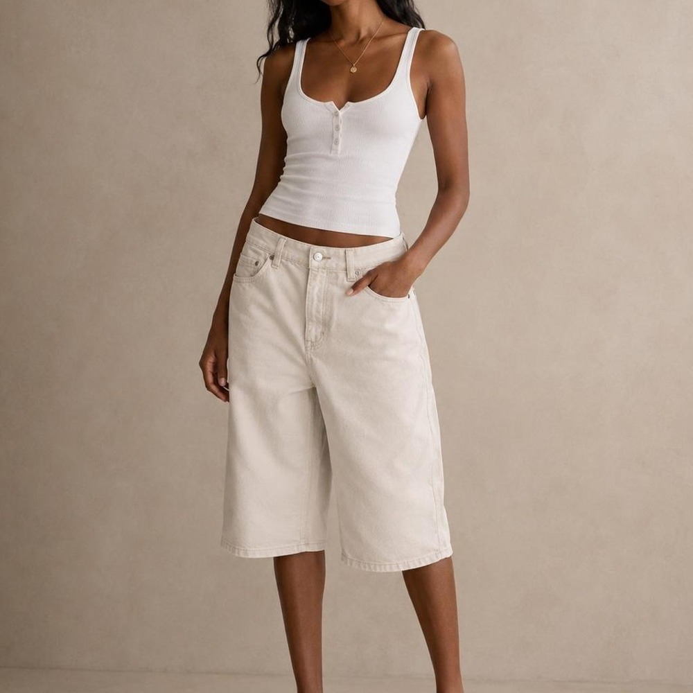 Jones New York cream denim shorts size 12